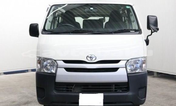 Buy Used Toyota Hiace White Car in Baki in Abseron