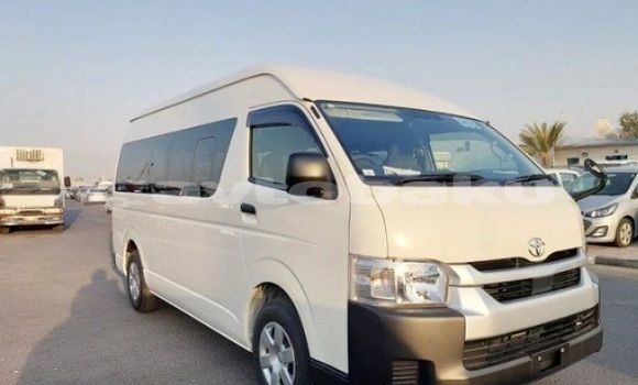 Buy Used Toyota Hiace White Car in Baki in Abseron Buy Used Toyota Hiace White Car in Baki in Abseron