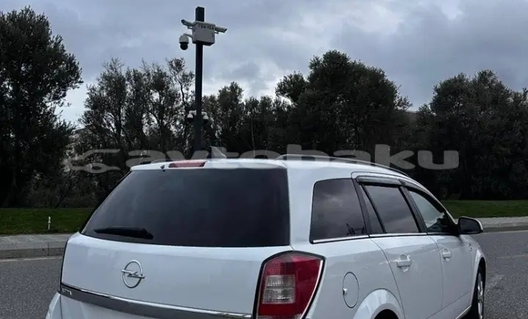 Buy Used Opel Astra White Car in Ali Bayramli in Mugan-Salyan Buy Used Opel Astra White Car in Ali Bayramli in Mugan-Salyan