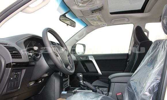 Buy Used Toyota Land Cruiser Prado White Car in Baki in Abseron Buy Used Toyota Land Cruiser Prado White Car in Baki in Abseron