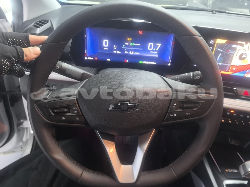 Big with watermark chevlolet spin abseron baki 4998