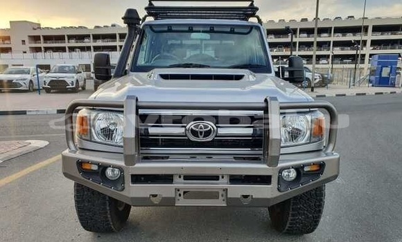 Buy Used Toyota Land Cruiser Silver Car in Astara in Lankaran Buy Used Toyota Land Cruiser Silver Car in Astara in Lankaran