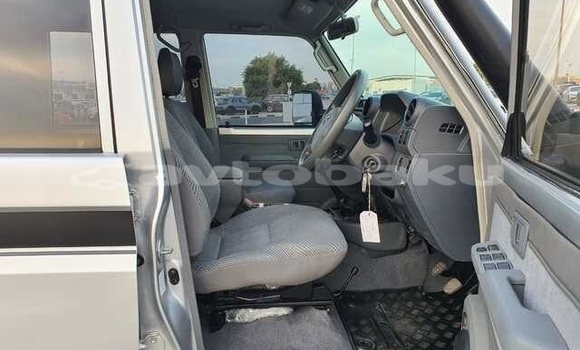 Buy Used Toyota Land Cruiser Silver Car in Astara in Lankaran Buy Used Toyota Land Cruiser Silver Car in Astara in Lankaran