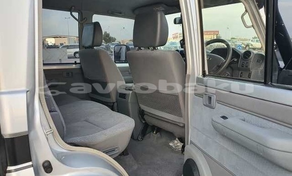 Buy Used Toyota Land Cruiser Silver Car in Astara in Lankaran Buy Used Toyota Land Cruiser Silver Car in Astara in Lankaran