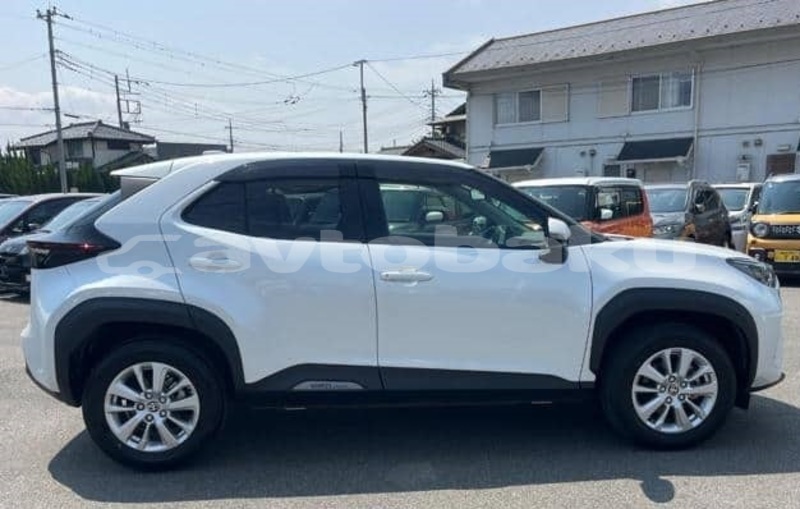 Big with watermark toyota yaris abseron baki 5022