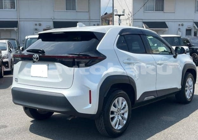 Big with watermark toyota yaris abseron baki 5022