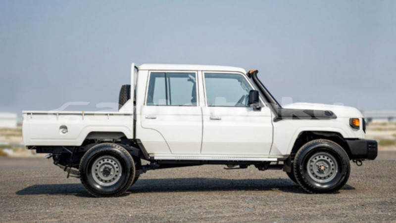 Big with watermark toyota land cruiser abseron baki 5046