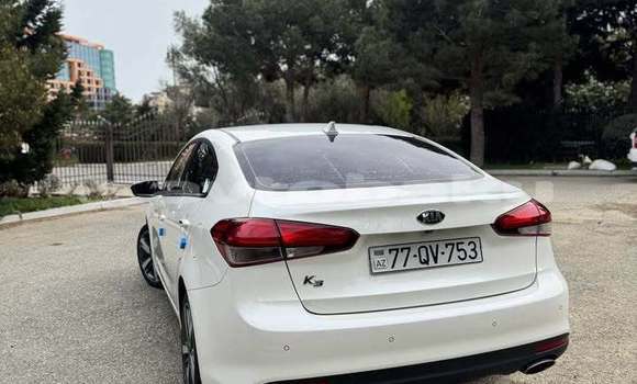 Buy Used Kia K3 White Car in Agcabadi in Mil-Qarabax Buy Used Kia K3 White Car in Agcabadi in Mil-Qarabax