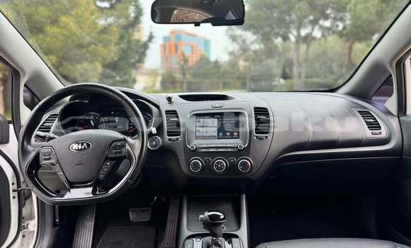 Buy Used Kia K3 White Car in Agcabadi in Mil-Qarabax Buy Used Kia K3 White Car in Agcabadi in Mil-Qarabax