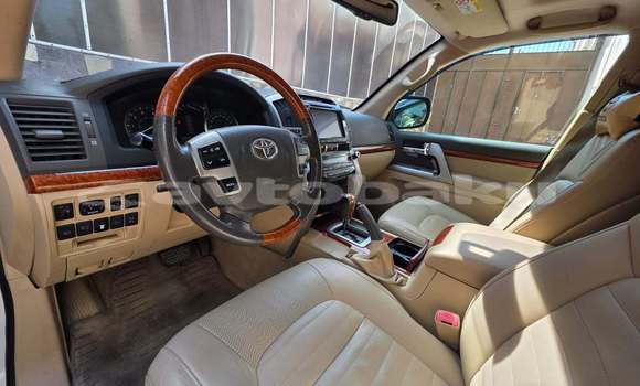 Buy Used Toyota Land Cruiser White Car in Agsu in Sirvan Buy Used Toyota Land Cruiser White Car in Agsu in Sirvan