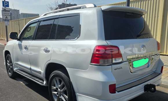 Buy Used Toyota Land Cruiser White Car in Agsu in Sirvan Buy Used Toyota Land Cruiser White Car in Agsu in Sirvan