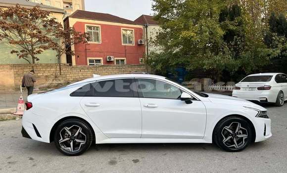Buy Used Kia K5 White Car in Amircan in Saki Buy Used Kia K5 White Car in Amircan in Saki