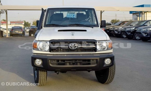 Buy Import Toyota Land Cruiser White Car in Import - Dubai in Abseron Buy Import Toyota Land Cruiser White Car in Import - Dubai in Abseron