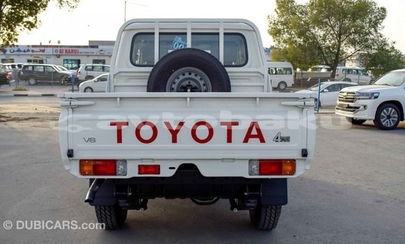 Buy Import Toyota Land Cruiser White Car in Import - Dubai in Abseron Buy Import Toyota Land Cruiser White Car in Import - Dubai in Abseron