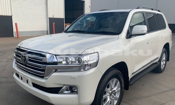 Buy Used Toyota Land Cruiser White Car in Baki in Abseron