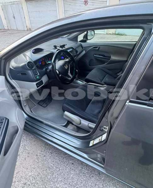 Big with watermark honda insight abseron baki 5206