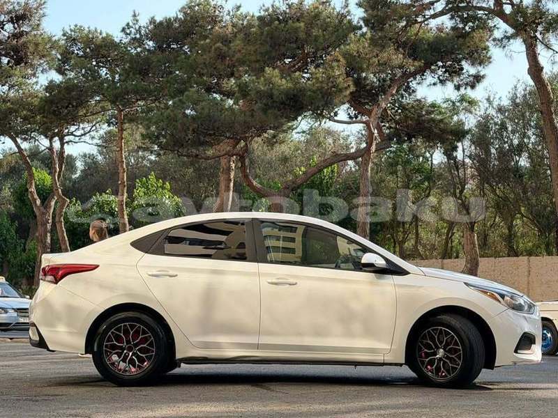 Big with watermark hyundai elantra abseron baki 5207