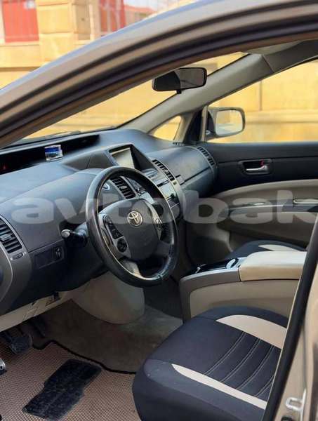 Big with watermark toyota prius abseron baki 5212