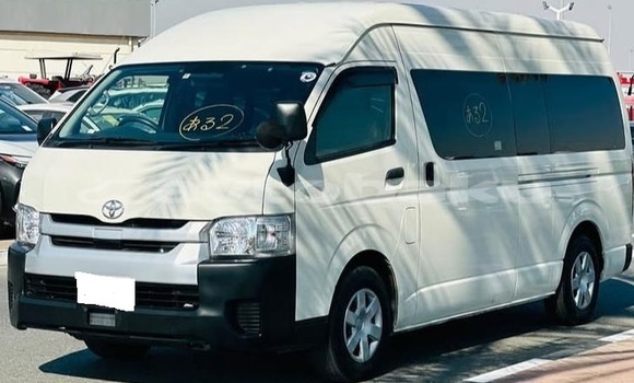 Buy Used Toyota Hiace White Car in Baki in Abseron
