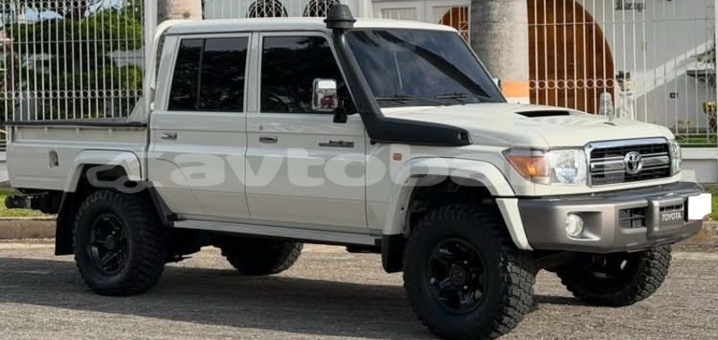 Big with watermark toyota land cruiser abseron baki 5227