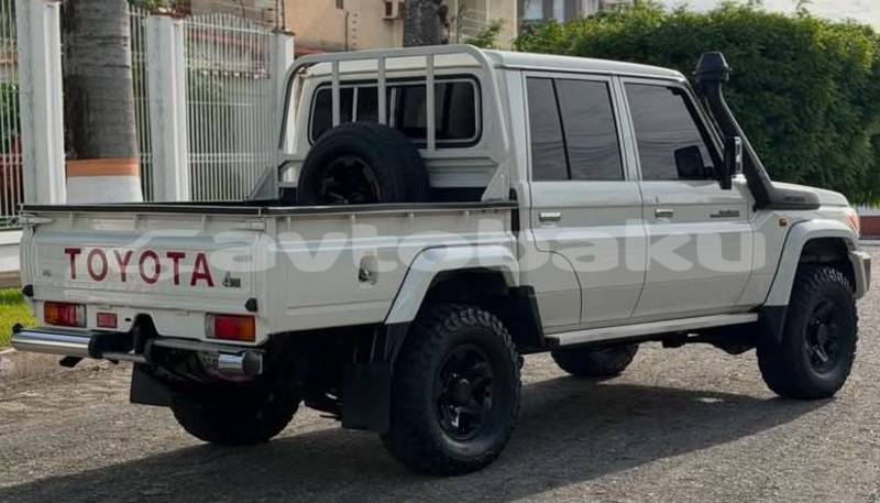 Big with watermark toyota land cruiser abseron baki 5227