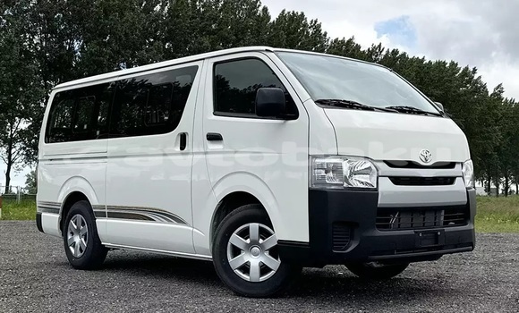 Buy Used Toyota Hiace White Car in Import - Dubai in Abseron
