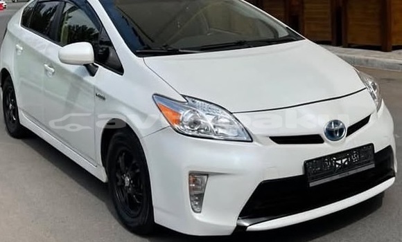 Buy Used Toyota Prius White Car in Baki in Abseron