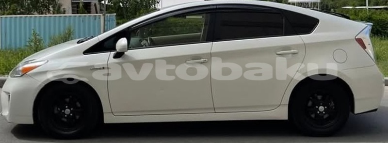 Big with watermark toyota prius abseron baki 5259