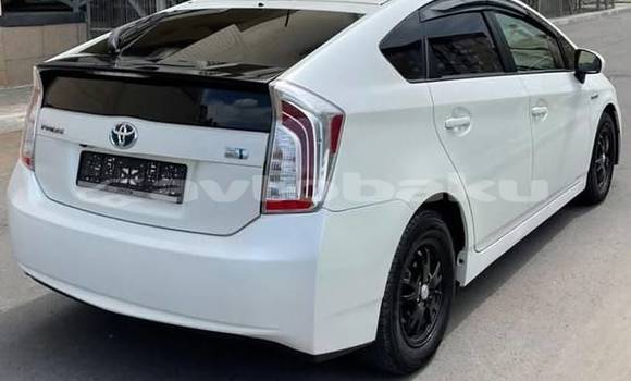 Buy Used Toyota Prius White Car in Baki in Abseron Buy Used Toyota Prius White Car in Baki in Abseron