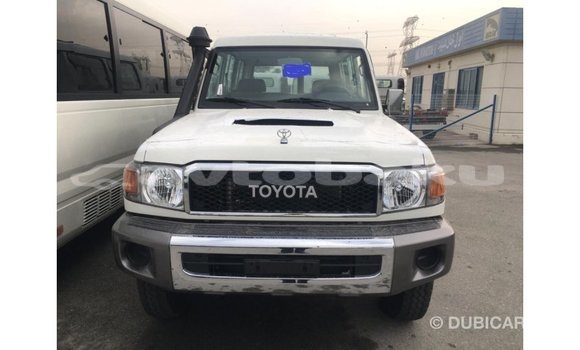 Buy Import Toyota Land Cruiser White Car in Import - Dubai in Abseron Buy Import Toyota Land Cruiser White Car in Import - Dubai in Abseron