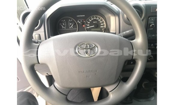 Buy Import Toyota Land Cruiser White Car in Import - Dubai in Abseron Buy Import Toyota Land Cruiser White Car in Import - Dubai in Abseron