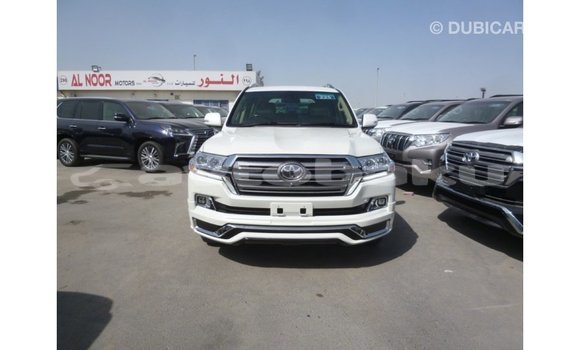 Buy Import Toyota Land Cruiser White Car in Import - Dubai in Abseron Buy Import Toyota Land Cruiser White Car in Import - Dubai in Abseron