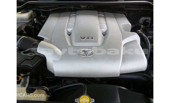 Buy Import Toyota Land Cruiser White Car in Import - Dubai in Abseron Buy Import Toyota Land Cruiser White Car in Import - Dubai in Abseron