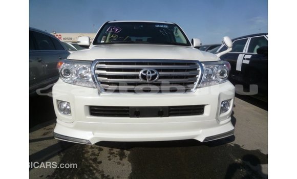 Buy Import Toyota Land Cruiser White Car in Import - Dubai in Abseron Buy Import Toyota Land Cruiser White Car in Import - Dubai in Abseron