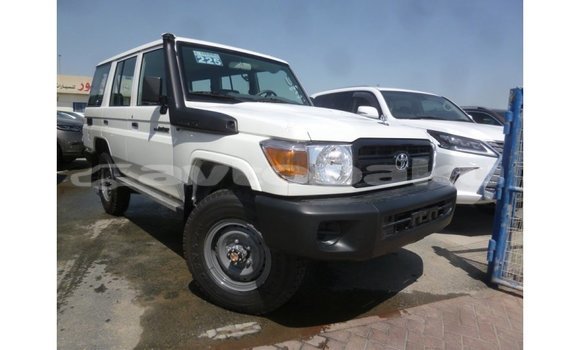 Buy Import Toyota Land Cruiser White Car in Import - Dubai in Abseron Buy Import Toyota Land Cruiser White Car in Import - Dubai in Abseron