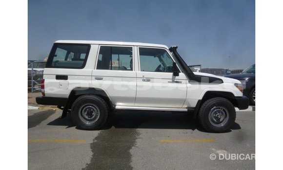 Buy Import Toyota Land Cruiser White Car in Import - Dubai in Abseron Buy Import Toyota Land Cruiser White Car in Import - Dubai in Abseron