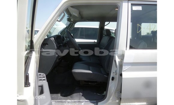 Buy Import Toyota Land Cruiser White Car in Import - Dubai in Abseron Buy Import Toyota Land Cruiser White Car in Import - Dubai in Abseron