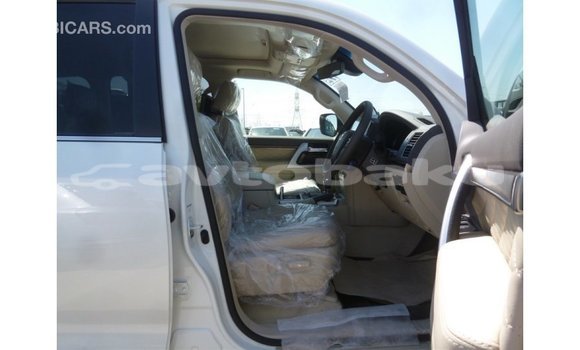 Buy Import Toyota Land Cruiser White Car in Import - Dubai in Abseron Buy Import Toyota Land Cruiser White Car in Import - Dubai in Abseron