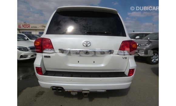 Buy Import Toyota Land Cruiser White Car in Import - Dubai in Abseron Buy Import Toyota Land Cruiser White Car in Import - Dubai in Abseron