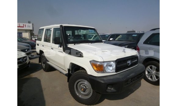 Buy Import Toyota Land Cruiser White Car in Import - Dubai in Abseron Buy Import Toyota Land Cruiser White Car in Import - Dubai in Abseron