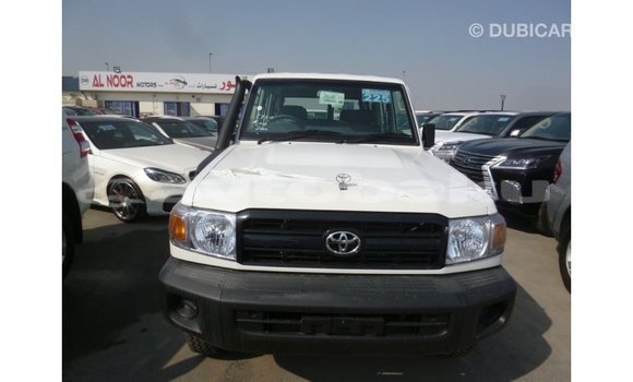 Buy Import Toyota Land Cruiser White Car in Import - Dubai in Abseron Buy Import Toyota Land Cruiser White Car in Import - Dubai in Abseron