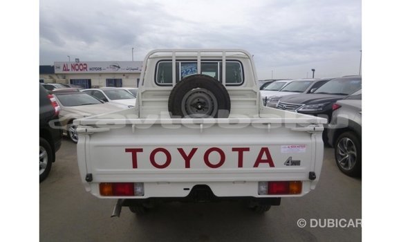 Buy Import Toyota Land Cruiser White Car in Import - Dubai in Abseron Buy Import Toyota Land Cruiser White Car in Import - Dubai in Abseron