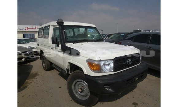 Buy Import Toyota Land Cruiser White Car in Import - Dubai in Abseron Buy Import Toyota Land Cruiser White Car in Import - Dubai in Abseron
