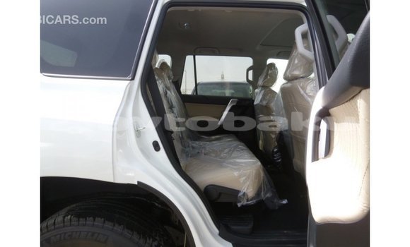 Buy Import Toyota Prado White Car in Import - Dubai in Abseron Buy Import Toyota Prado White Car in Import - Dubai in Abseron