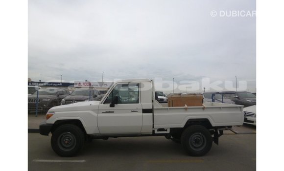 Buy Import Toyota Land Cruiser White Car in Import - Dubai in Abseron Buy Import Toyota Land Cruiser White Car in Import - Dubai in Abseron