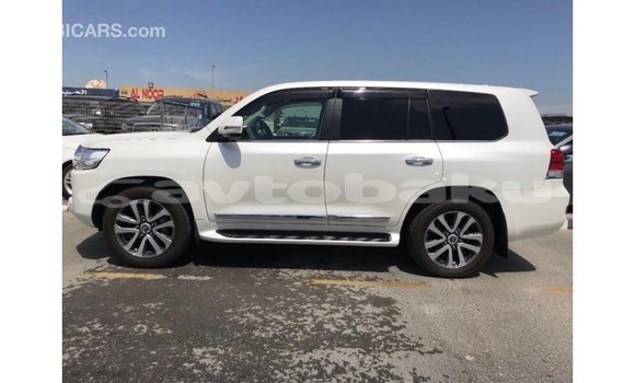 Buy Import Toyota Land Cruiser White Car in Import - Dubai in Abseron Buy Import Toyota Land Cruiser White Car in Import - Dubai in Abseron