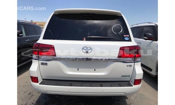 Buy Import Toyota Land Cruiser White Car in Import - Dubai in Abseron Buy Import Toyota Land Cruiser White Car in Import - Dubai in Abseron