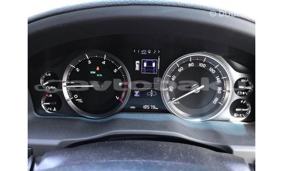 Buy Import Toyota Land Cruiser White Car in Import - Dubai in Abseron Buy Import Toyota Land Cruiser White Car in Import - Dubai in Abseron