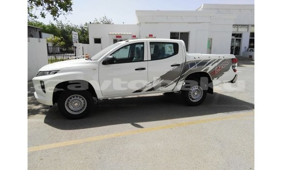 Buy Import Mitsubishi L200 White Car in Import - Dubai in Abseron Buy Import Mitsubishi L200 White Car in Import - Dubai in Abseron