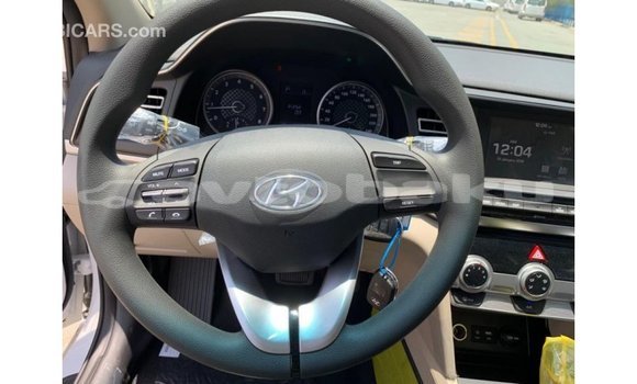 Buy Import Hyundai Elantra White Car in Import - Dubai in Abseron Buy Import Hyundai Elantra White Car in Import - Dubai in Abseron